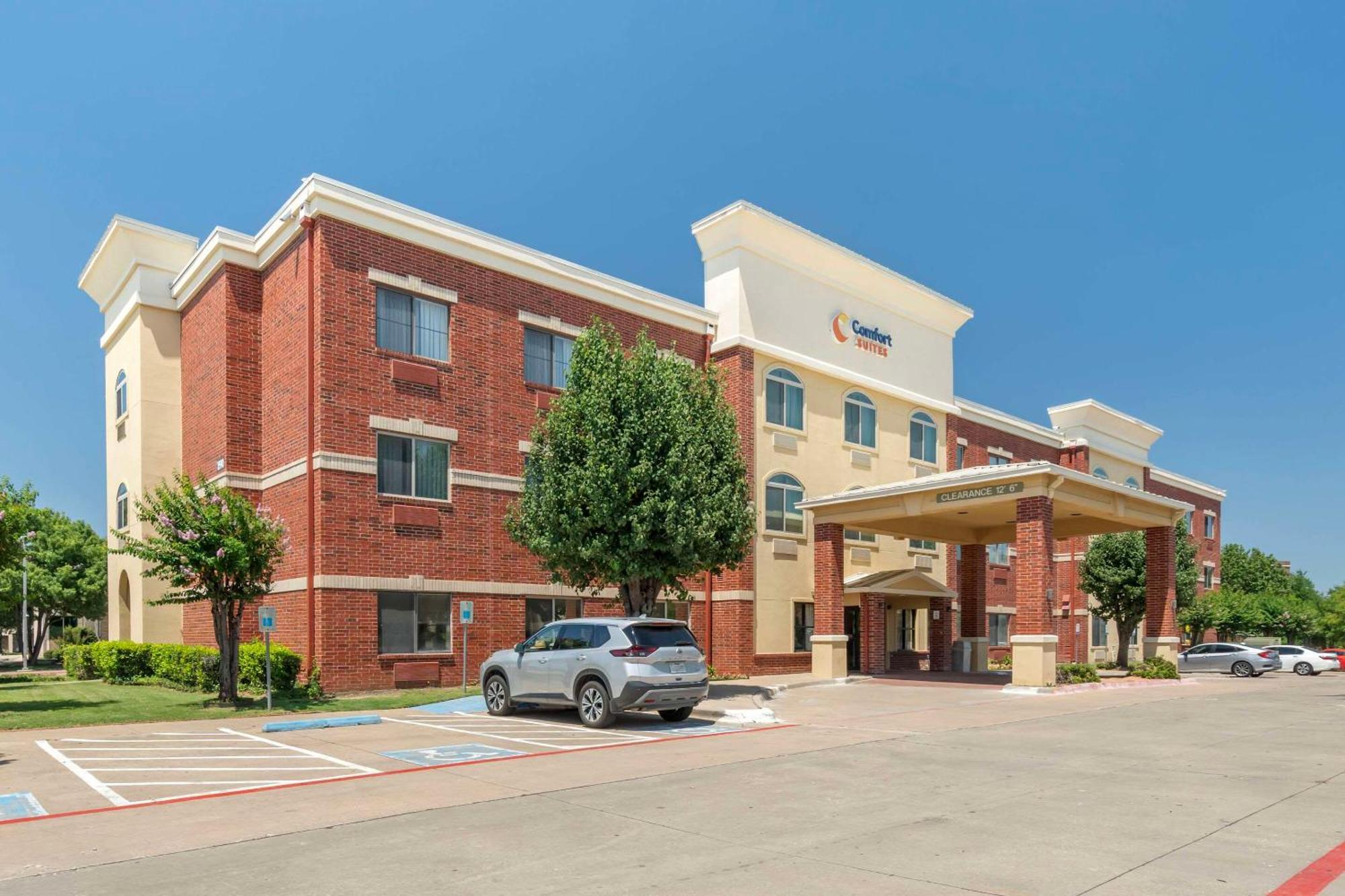 Comfort Suites Mckinney-Allen Exterior photo